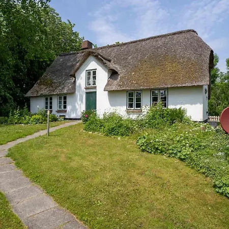 Hygge-unter-reet Holiday home *