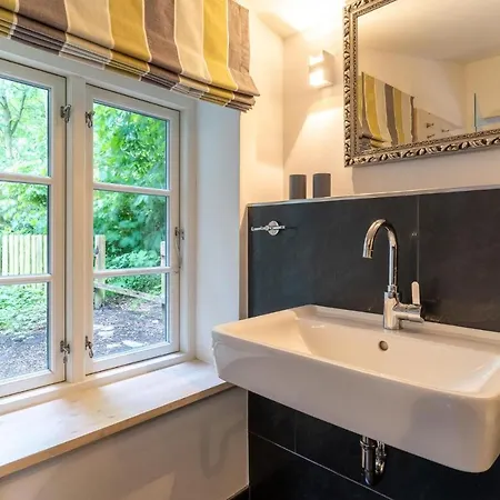 Hygge-unter-reet 펜션 *